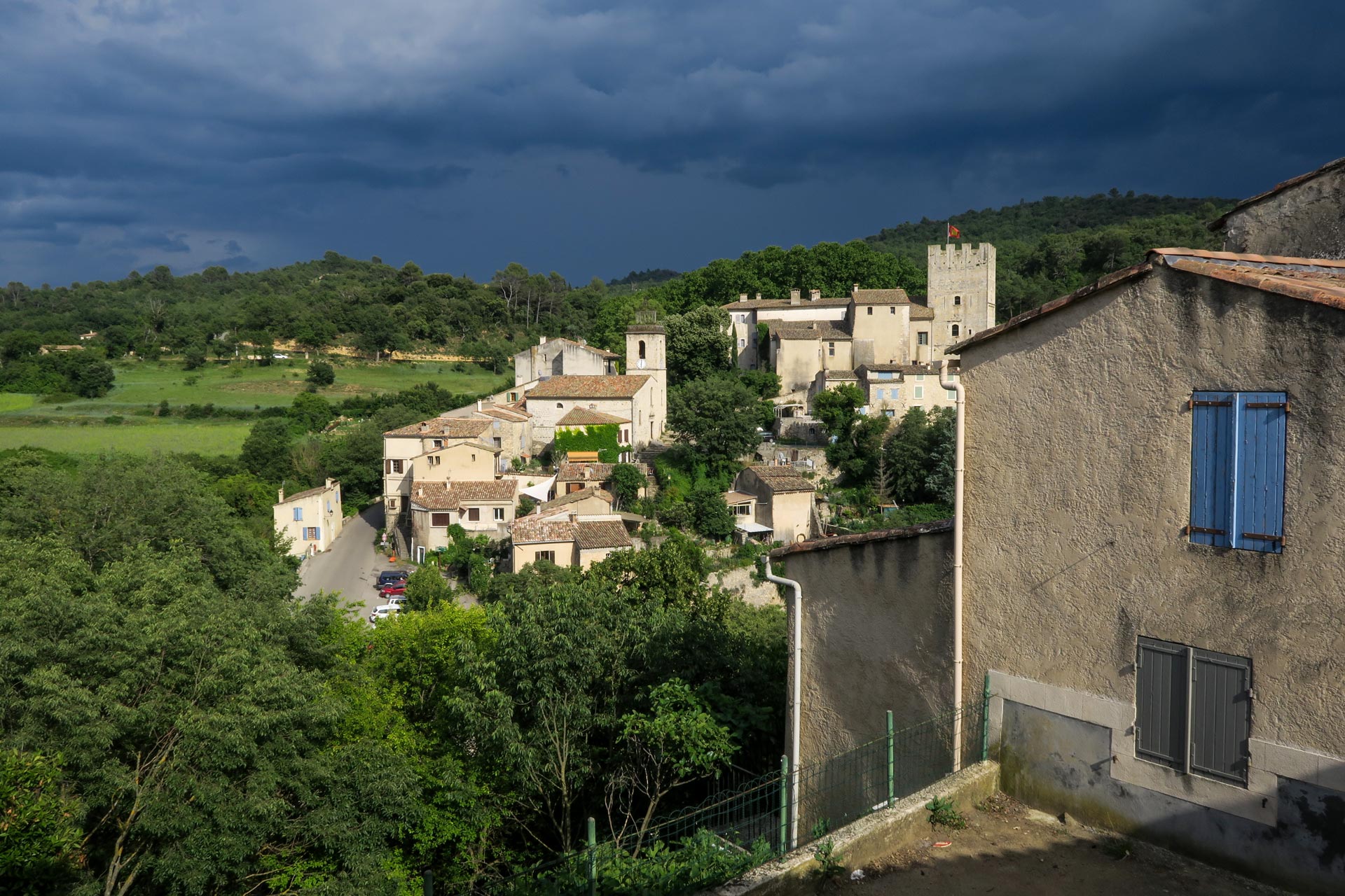 vue de la fenêtre de la cuisine